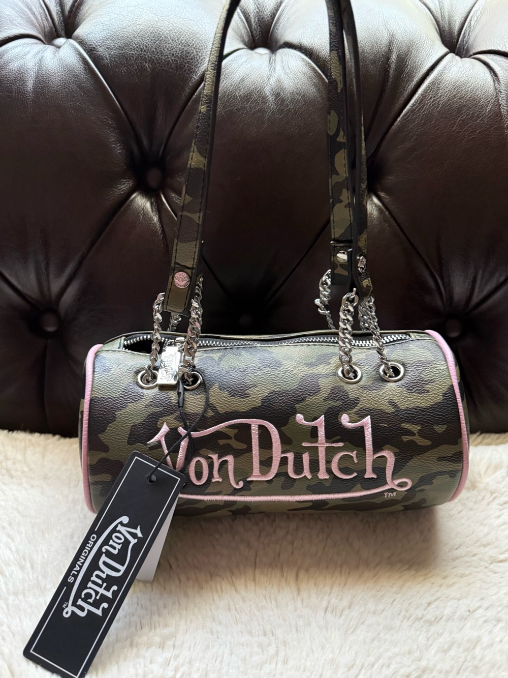 Von Dutch NWT Women’s Camouflage Barrel Bag in Green with Pink Trim